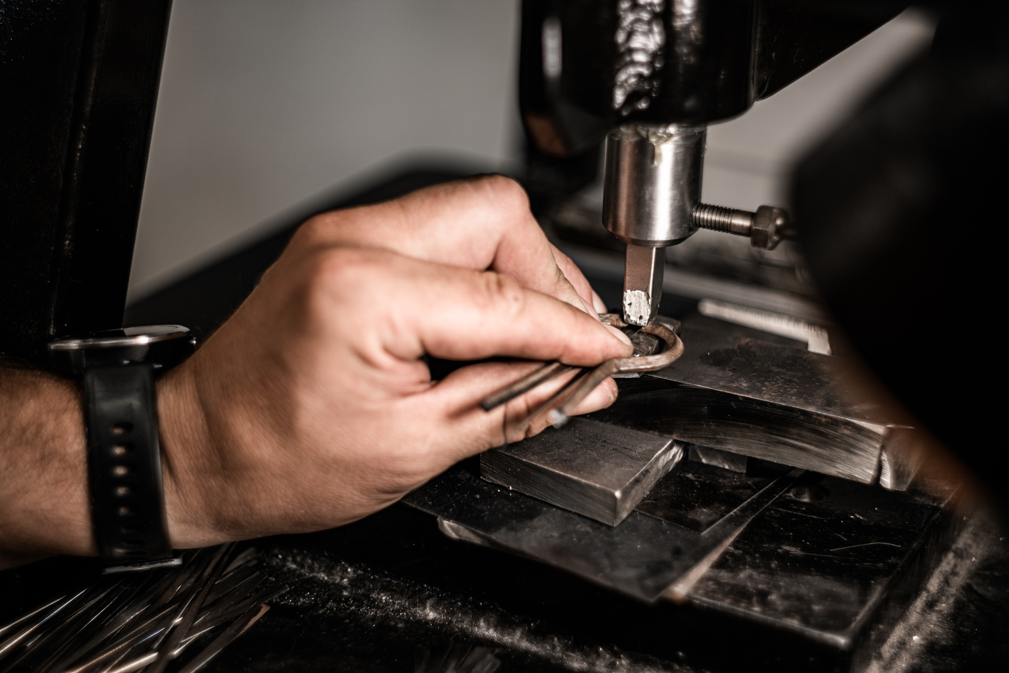 Áron Szilágyi jaw harp maker